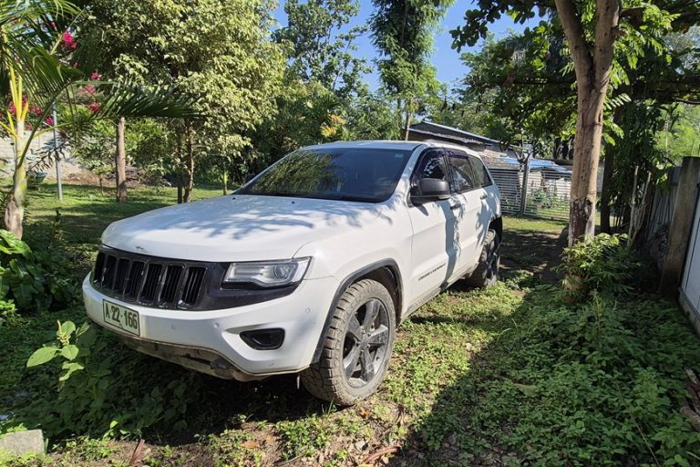 Car Rent- Jeep Cherokee